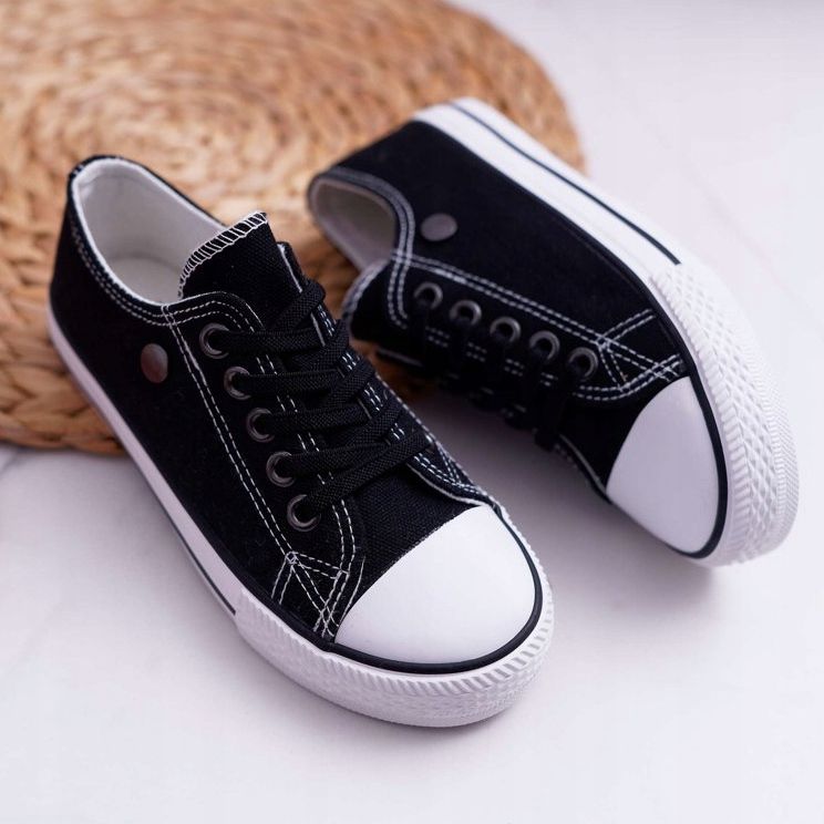 EVE Lasten lenkkarit Musta Justika 1