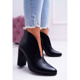 SEA Naisten Saappaat Kantapäässä Slip On Black Mantana musta 1