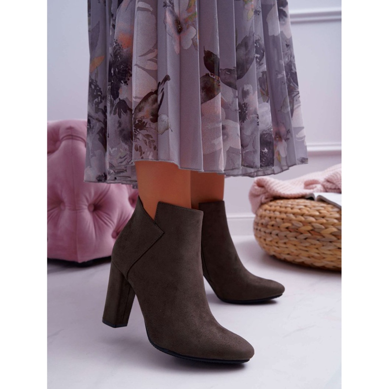 Vinceza Naisten saappaat kantapäässä Mokkanahkainen röyhelö khaki 1