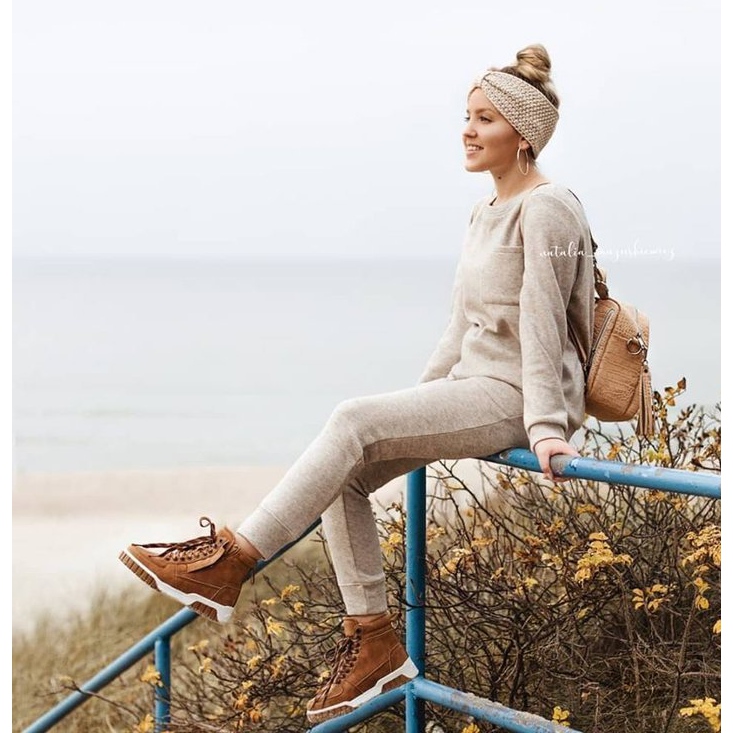 Naisten urheilukengät Big Star High Camel EE274224 ruskea 1