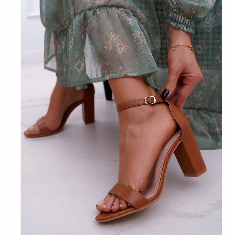 PS1 Klassiset naisten sandaalit kantapäällä Camel Fiji ruskea 2