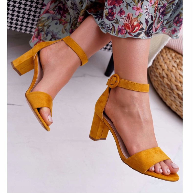 EVE Naisten sandaalit kantapäässä Mokkanahka keltainen Lexi 2