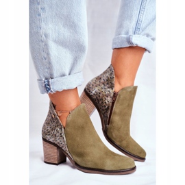 Naisten saappaat kantapäässä Maciejka Kevätnahka oliivi 04492-24 vihreä 2