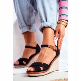 SEA Naisten sandaalit Wedge Black LaMane musta 1