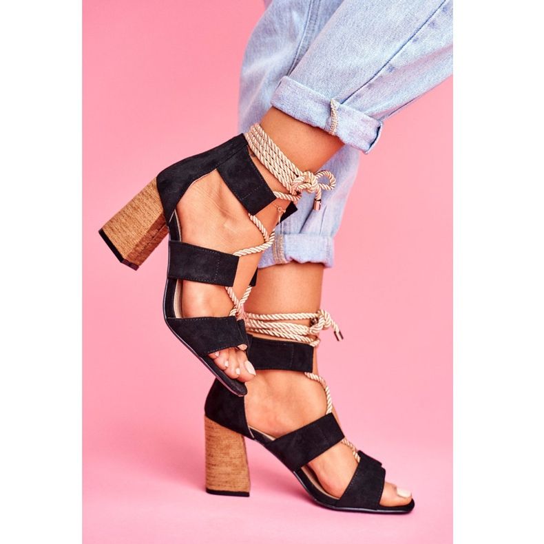 SEA Naisten sandaalit kantapäällä Sidottu mokka musta Amore 2