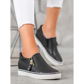 SHELOVET Mustat vetoketjulliset lippalakit 2