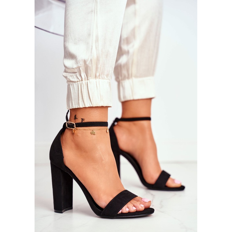 ADY Naisten sandaalit kantapäässä Suede Black Anastasie musta 1