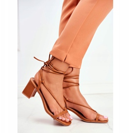 FS1 Naisten sandaalit kantapäällä sidottu kameliaamu ruskea 2