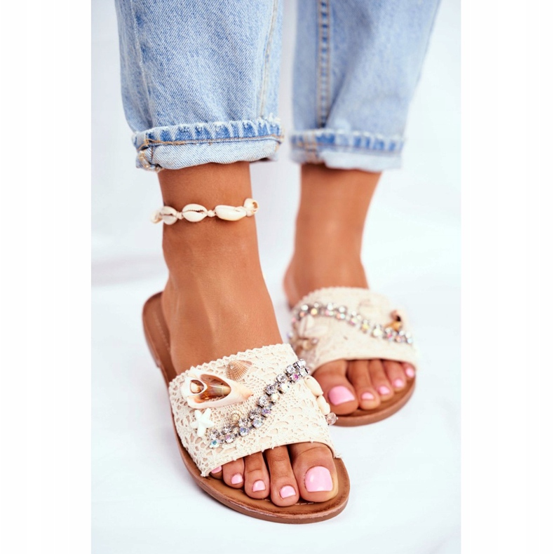 HAN Naisten beige tossut kuorineen Espanja 2