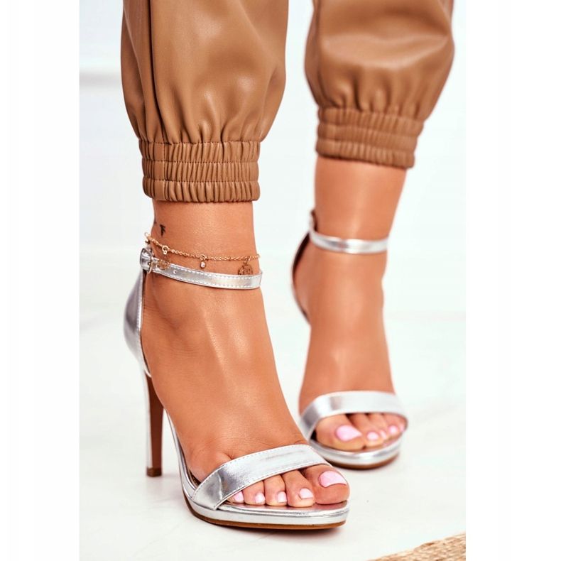 FW1 Naisten sandaalit korkokenkällä Silver Frenzy harmaa 2