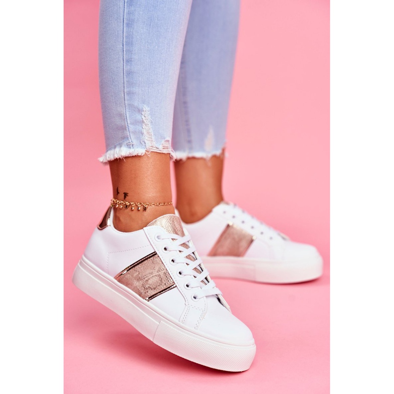 Naisten urheilukengät valkoinen ja kulta jatkavat 2