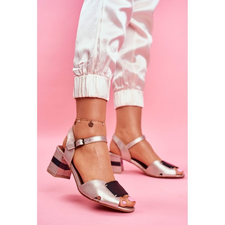 Naisten sandaalit Maciejka Leather Golden 04120-25 / 00-5 musta keltainen 2