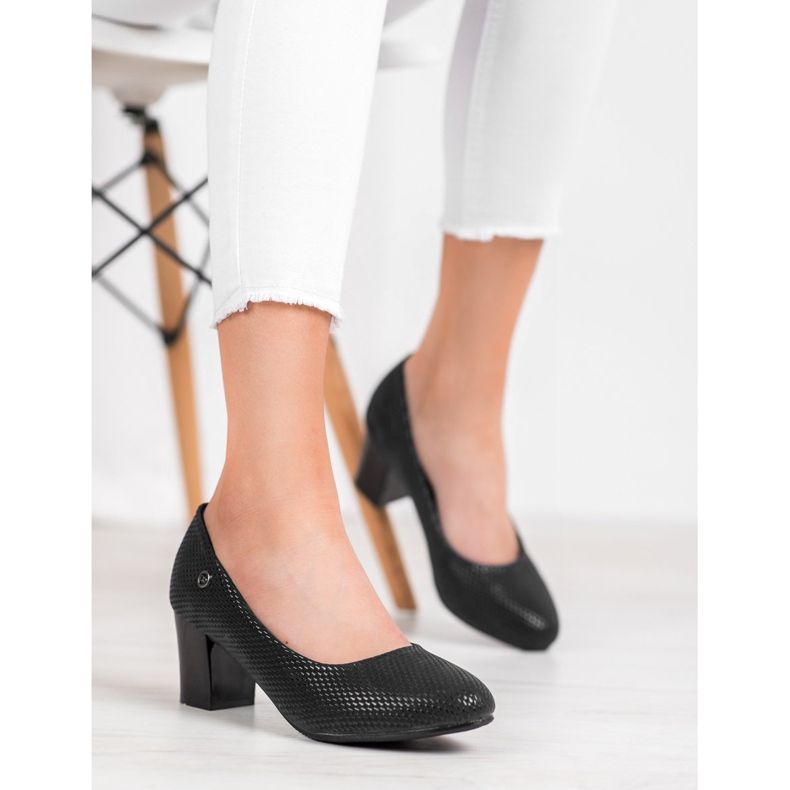 Weide Klassiset pumput musta 2