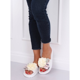 Valkoiset korkeat pohjatossut PT-109 Valkoinen 1