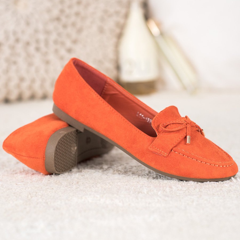 Small Swan Oranssi loafers 2