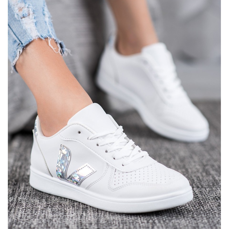 SHELOVET Valkoiset kengät, joissa on Holo -lisäosat valkoinen 1