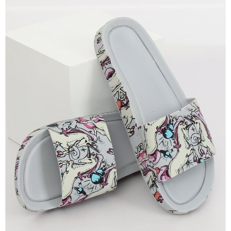 Yksisarviset harmaat tohvelit CK83 Harmaa monivärinen 1