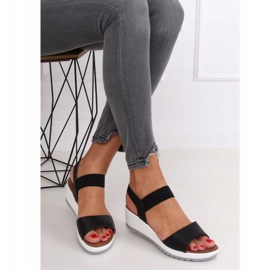 Mustat sandaalit kiilakorolla NS101P Musta 1