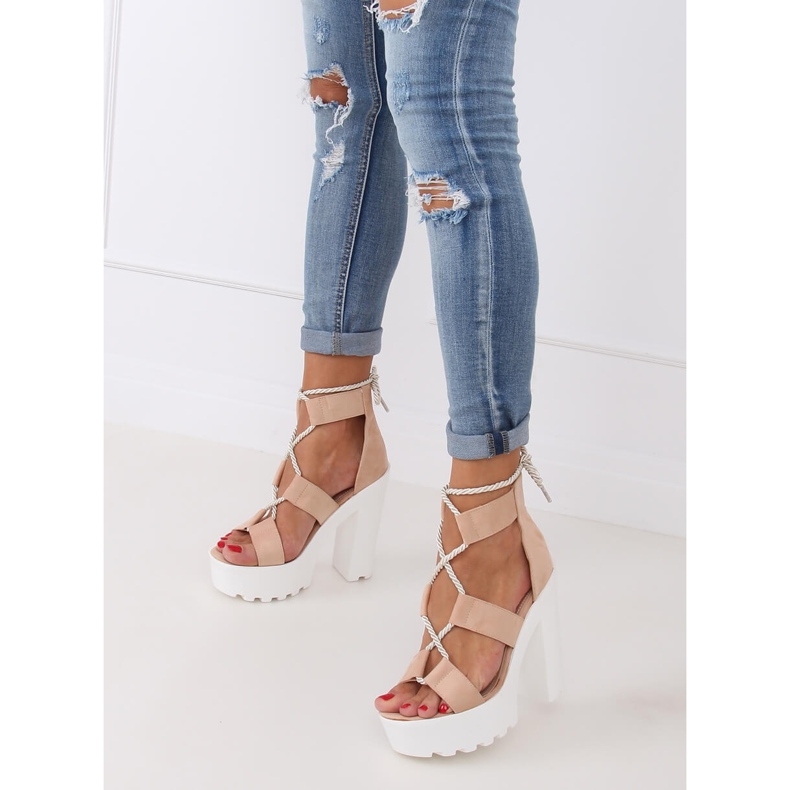 Sandaalit beigellä ja vaaleanpunaisella alustalla NS120 Beige vaaleanpunainen 1