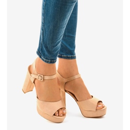 Beige sandaalit mokka AT-0660-L 1