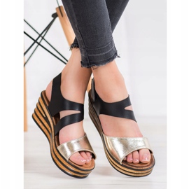 Goodin Muodikkaat sandaalit tarranauhalla musta keltainen 1