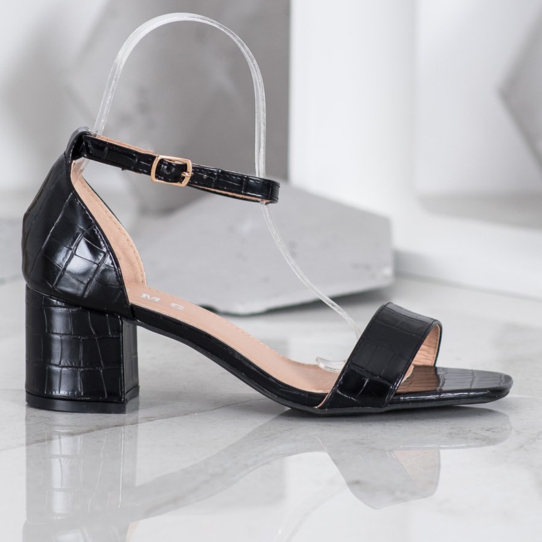 SHELOVET Rento sandaalit baarissa musta 2