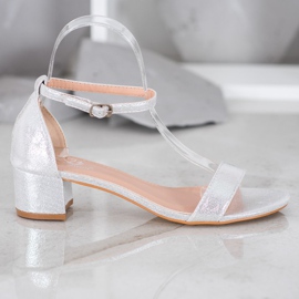 Small Swan Kiiltävät Eco -nahkasandaalit harmaa 2