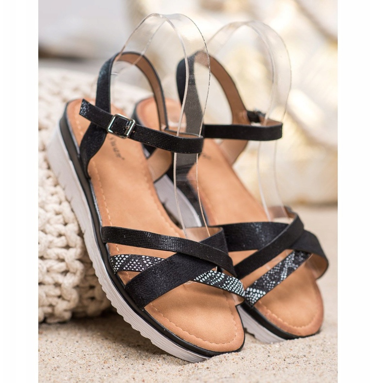 Small Swan Sandaalit matalalla kiilalla musta 2