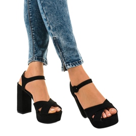 Mustat sandaalit ekomusta 63-202 1