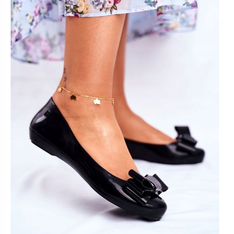 Naisten tuoksuvat kumi -ballerinat ZAXY musta FF285057 1