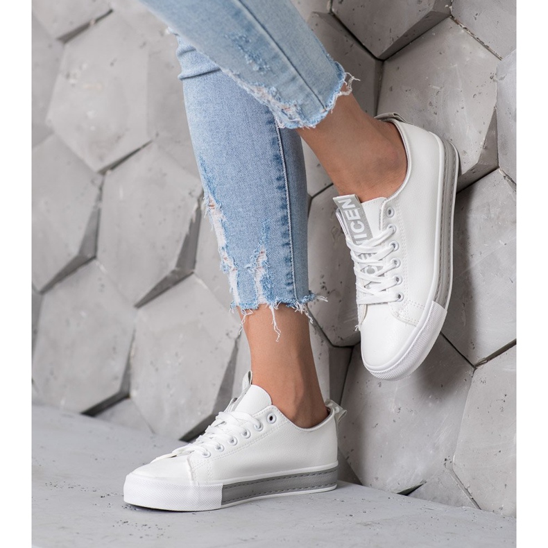 SHELOVET Tennarit, joissa Eco -nahka Nizza valkoinen 1