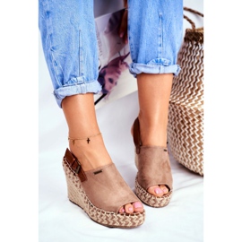 Naisten sandaalit Wedge Big Star Beige FF274982 1