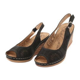 Evento Mukavat kiilasandaalit 20SD98-1862 musta 2