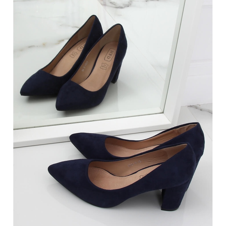 Pumput pylväässä, tummansininen E08-12 Sininen 1