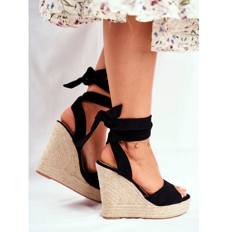 SEA Naisten sandaalit on Wedge Tie Black Belleza musta 2