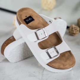 SHELOVET Valkoiset tossut alustalla valkoinen 1