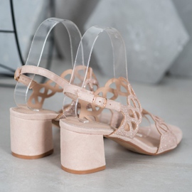 Filippo Sandaalit postissa, joissa on kuutiometriä ruskea 2