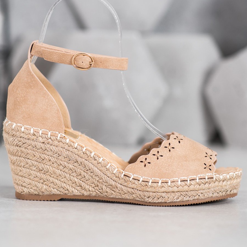 Evento Sandaalit avoimella kuviolla ruskea 1