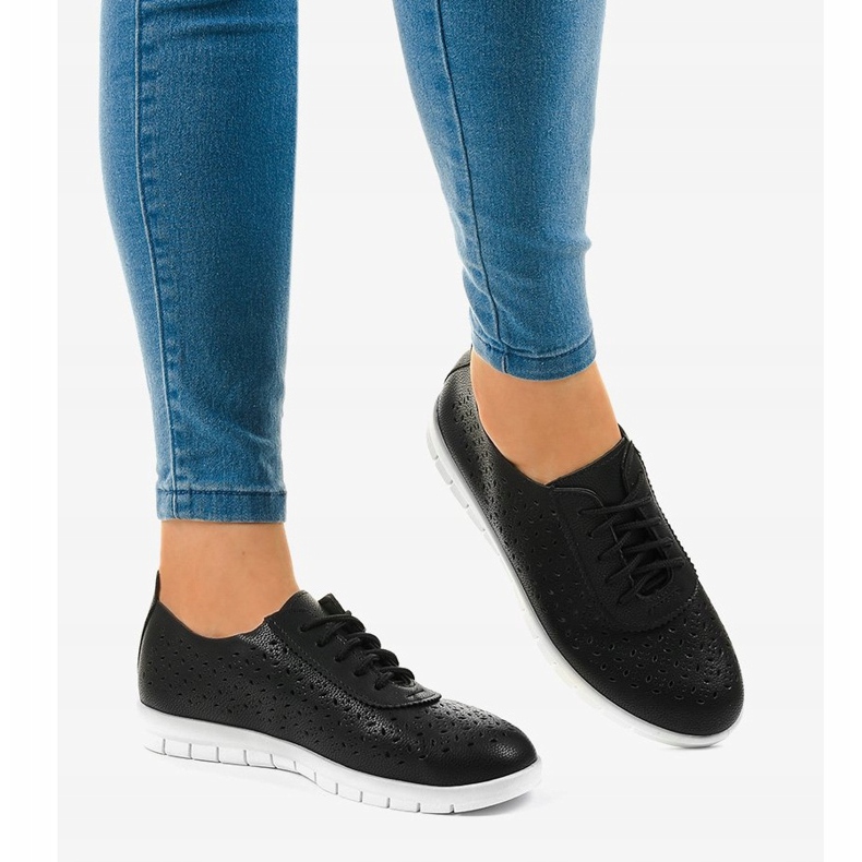 Mustat harjatut lenkkarit JH706-1 2