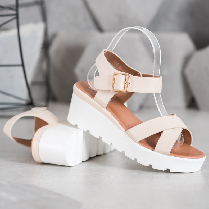 Weide Muodikkaat sandaalit ruskea 1