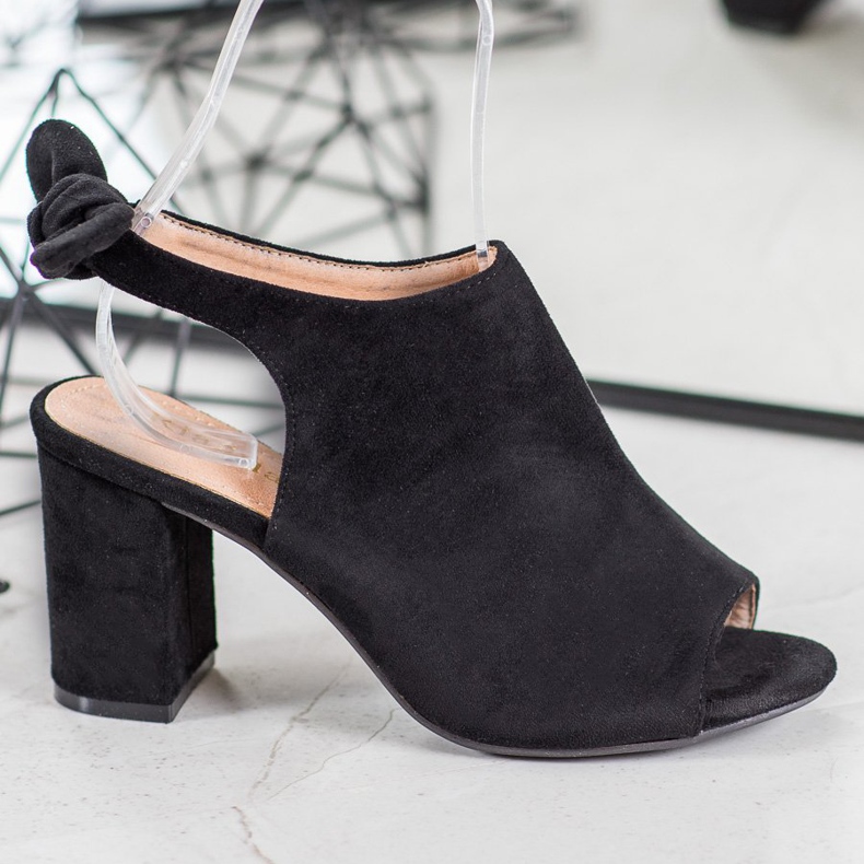 SHELOVET Korkeakorkoiset sandaalit musta 2