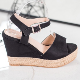 Clowse Mustat sandaalit korkealla kiilalla 2