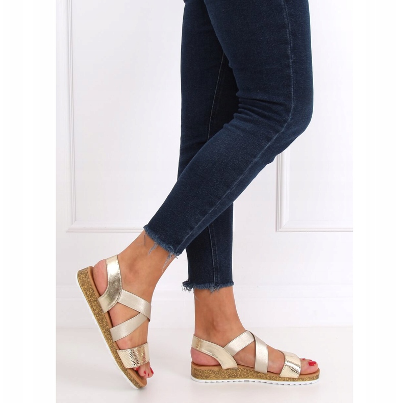 AM042 Kultaiset naisten kultaiset sandaalit kultainen 1