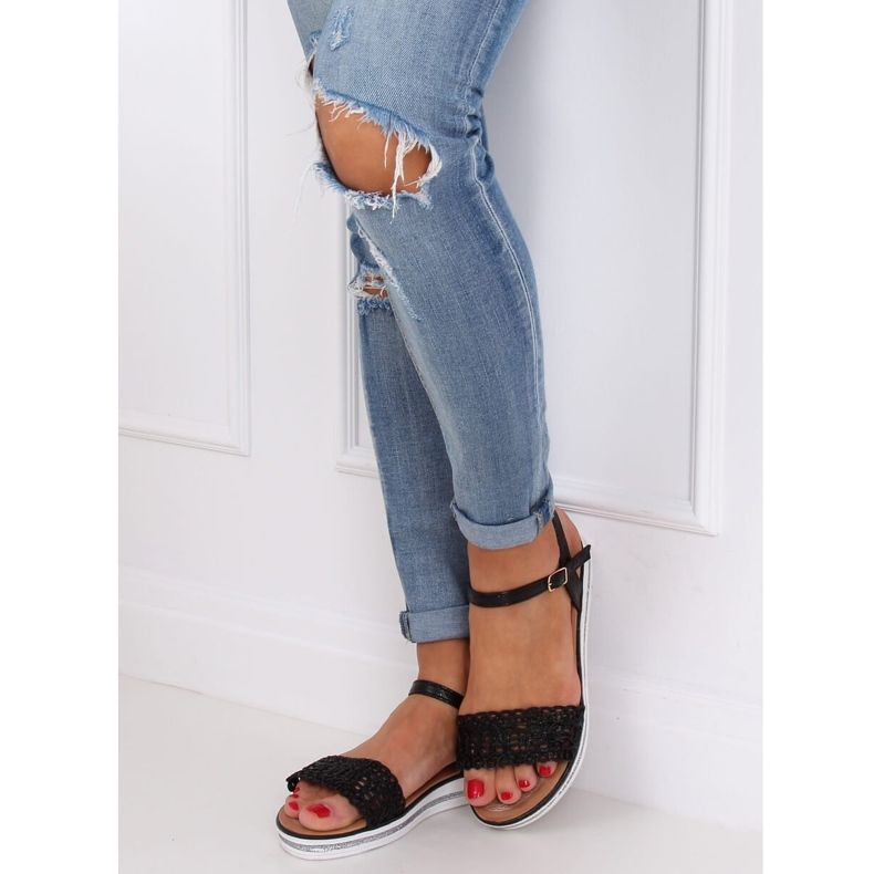 Mustat naisten sandaalit 35-197 Musta 1