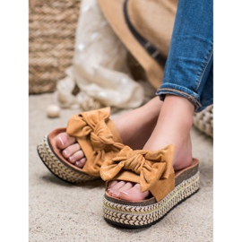 Seastar Tossut, joissa on jousi lavalla ruskea monivärinen 2