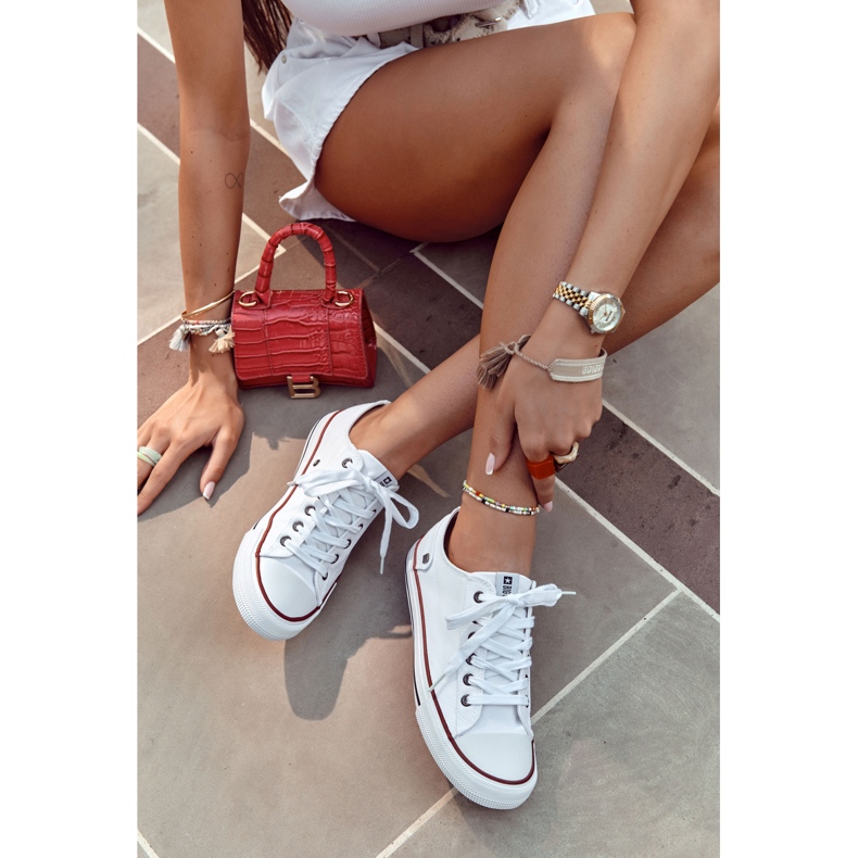 Naisten lenkkarit Big Star Rubber Toe White DD274336 valkoinen 1