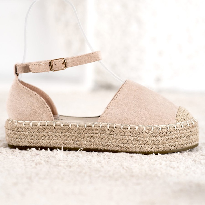 Seastar Beige espadrillit alustalla 1