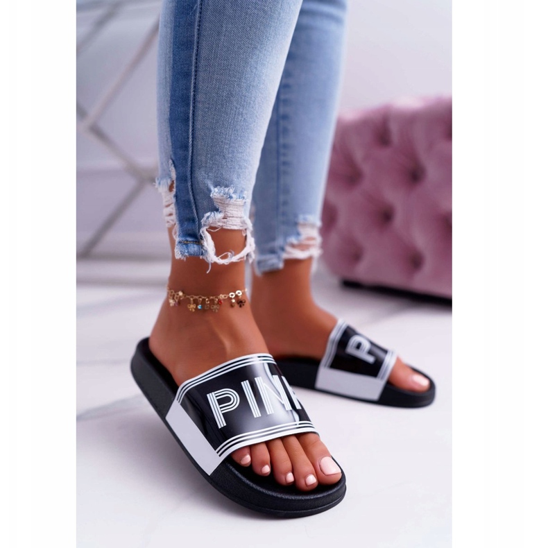 Naisten Vrita Black -tossut musta 1