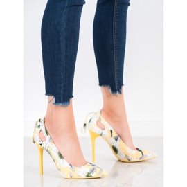 Seastar Tyylikkäät nastat kukissa monivärinen keltainen 1