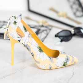 Seastar Tyylikkäät nastat kukissa monivärinen keltainen 2